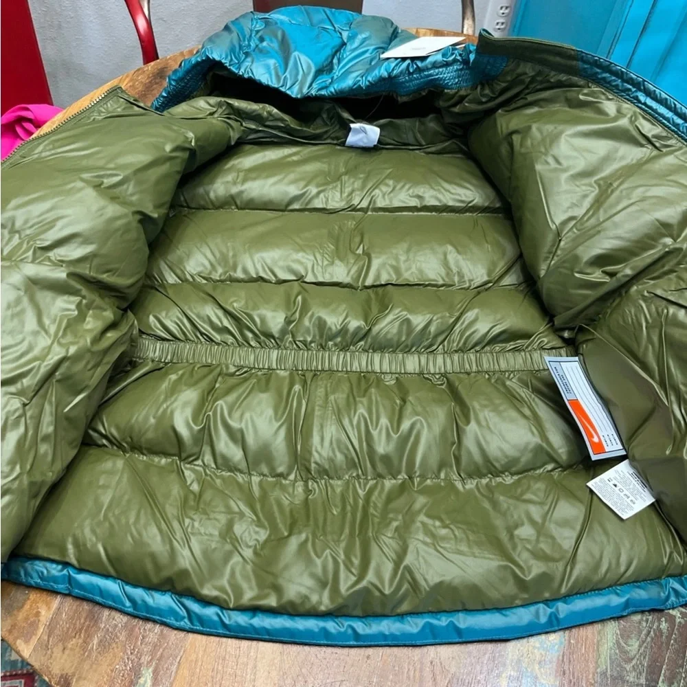 NWT Youth Girls Nike Puffer Jacket